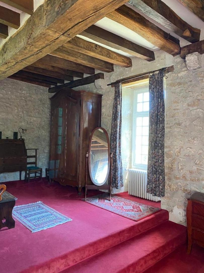 Chateau De Montrame Soisy-Bouy Стая снимка