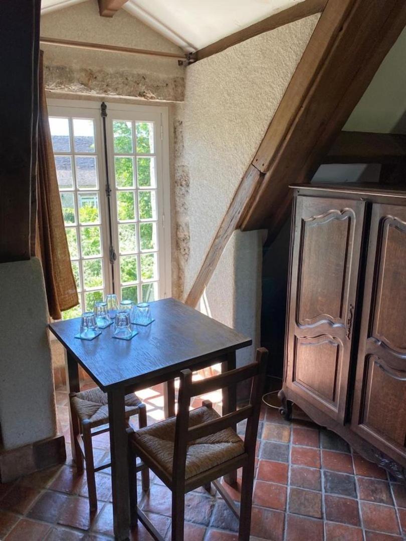 Chateau De Montrame Soisy-Bouy Стая снимка