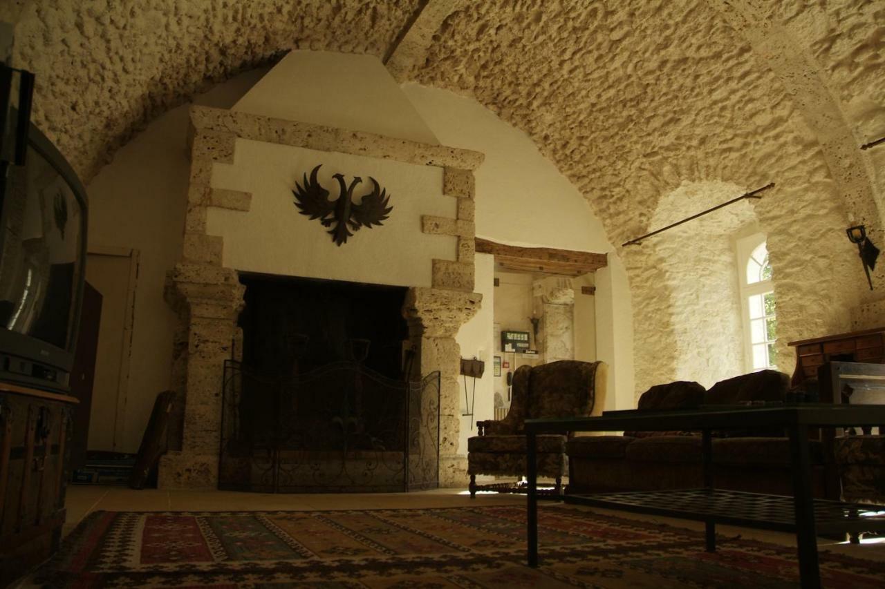 Chateau De Montrame Soisy-Bouy Екстериор снимка